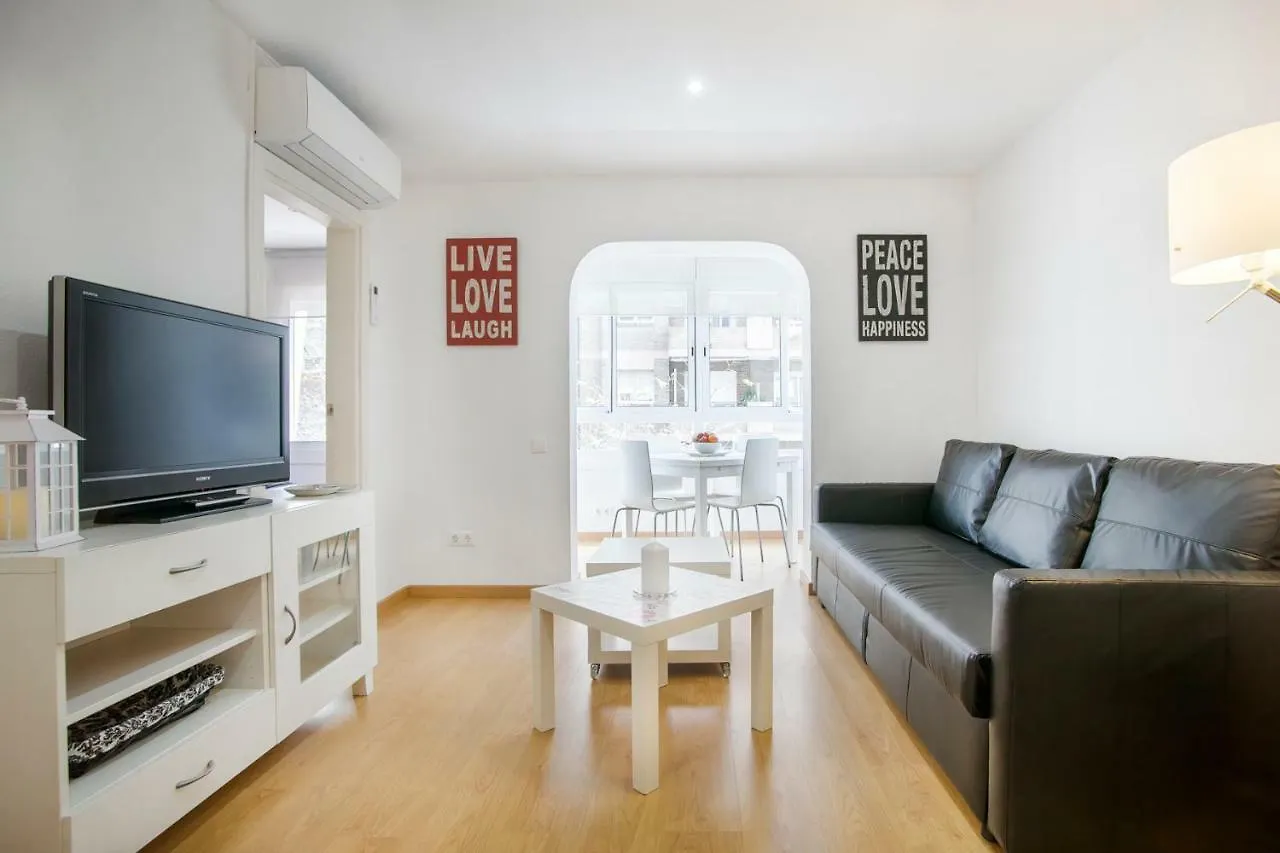Bbarcelona Family Flat Daire İspanya