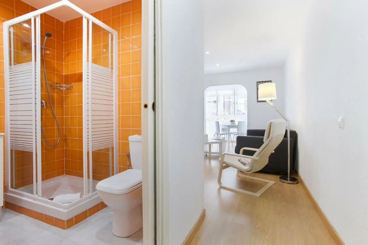 Bbarcelona Family Flat Daire Barselona